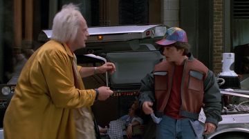 The Changing Cap de Marty McFly (Michael J. Fox) en Regreso al futuro 2