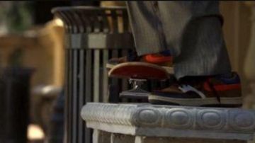 THE NIKE COURT FORCE LOW PREMIUM Hugh Laurie in Dr. House