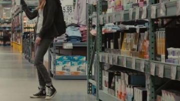 The converse of Cara Delevingne in " Paper Towns