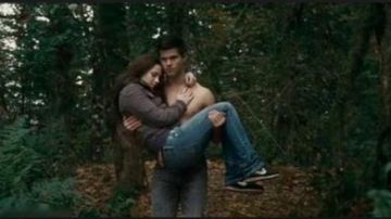 Sneakers Nike Cortez black of Bella (Kristen Stewart) in Twilight chapter 4 : Revelation