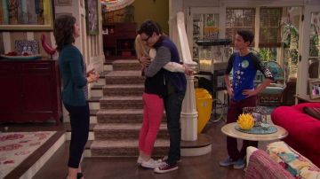 the converse white Maddie Rooney (Dove Cameron) in Liv and Maddie