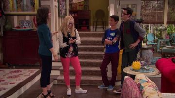 the Vans slip-on checkered blue Parker Rooney (Tenzing Norgay Trainor) in Liv and Maddie