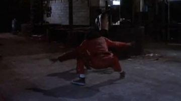 Les chaussures noires dans le film The Last Dragon