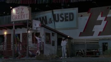 The Nike Air Command Force Billy Hoyle (Woody Harrelson) in white do not know how to jump