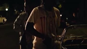 The T-shirt of the dealer in Dope