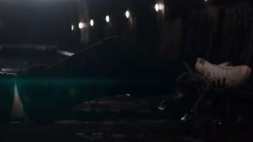 Les Adidas Jeremy Scott Wings 2.0 de Gary 'Eggsy' Unwin (Taron Egerton) dans Kingsman