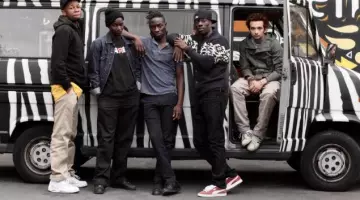 les baskets noirs de Marlon (Ralph Amoussou) de La fine equipe