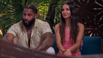 Superdown Jori Asymmetrical Skirt Set worn by Sandy Gallagher as seen in Perfect Match (S03E09)