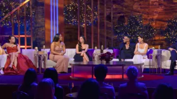 For Love & Lemons X Revolve Bustier Hi Low Gown portée par Sabrina Vittoria comme on le voit dans Love Is Blind : UK (S01E12)