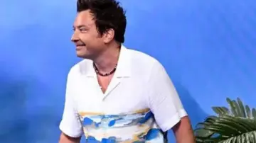 Jimmy Fallon The Tonight Show Starring Jimmy Fallon S12 Camisa blanca de Jimmy Fallon en The Tonight Show Starring Jimmy Fallon