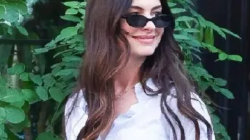 The Devil Wears Prada 2 Cropped Shirt worn by Andy Sachs (Anne Hathaway) as seen in The Devil Wears Prada 2