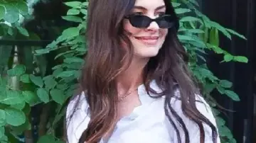 The Devil Wears Prada 2 Cropped Shirt worn by Andy Sachs (Anne Hathaway) as seen in The Devil Wears Prada 2