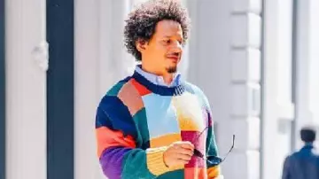 Suéter de bloques de color Little Brother usado por (Eric Andre) como se ve en Little Brother