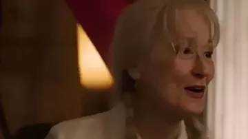 Only Murders in the Building S5 Meryl Streep Floral Shirt in Only Murders in the Building (S05E04)