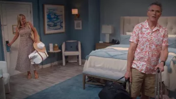 Stuart Weitzman Georgie Espadrille Wedge worn by Leanne (Leanne Morgan) as seen in Leanne (S01E16)