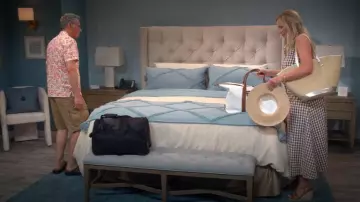 Bolso de mano Shiraleah Maddie usado por Leanne (Leanne Morgan) como se ve en Leanne (S01E16)