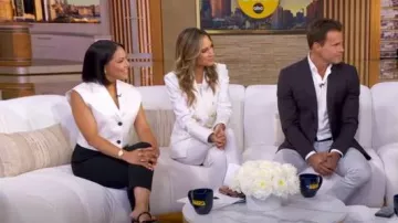 Chaleco corto de Helmut Lang usado por Stephanie Ramos como se ve en Good Morning America el 14 de agosto de 2025