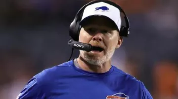 Camiseta azul de manga larga de los Buffalo Bills usada por Sean McDermott en Sean McDermott con micrófono durante el primer juego como entrenador en jefe de los Buffalo Bills | Películas de la NFL | Efectos de sonido