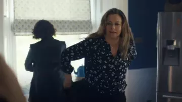 Nydj Pintuck Blouse worn by Fiona Fox (Alicia Silverstone) as seen in Irish Blood (S01E02)