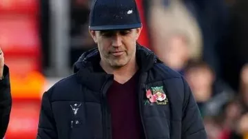 Welcome to Wrexham Rob McElhenney Black Jacket of Self (Rob McElhenney) in Welcome to Wrexham (S02)