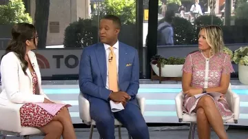 Vestido de Alexis Rustikan usado por Dylan Dreyer como se ve en Today el 19 de agosto de 2025