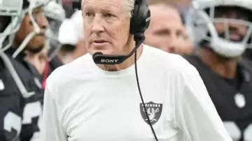 Sudadera blanca de los Raiders de la pretemporada 2025 de la NFL de Pete Carroll