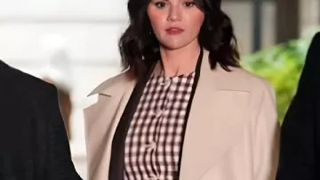 Only Murders In The Building S5 Selena Gomez Gingham Vest of Mabel Mora (Selena Gomez) in Only Murders in the Building (S05E01)