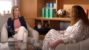 Pantalón Camilla Tuck Front usado por Nicole Eckels como se ve en Today el 20 de agosto de 2025