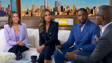 Veronica Beard Birke Cashmere Scoopneck Tank Top usado por Mary Bruce como se ve en Good Morning America el 19 de agosto de 2025