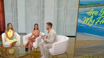 Vestido maxi drapeado bustier de Shona Joy Ember usado por Kaitlyn Bristowe como se ve en Good Morning America el 20 de agosto de 2025