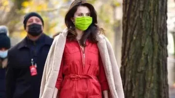 Only Murders In The Building Selena Gomez Shearling Coat of Mabel Mora (Selena Gomez) in Only Murders in the Building