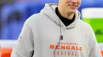 Sudadera con capucha de Joe Burrow de los Cincinnati Bengals en las mejores jugadas de la carrera de Joe Burrow