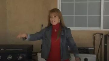 Chaqueta Marrakech Ryder Moto usada por Jane Seymour como se ve en Celebrity IOU (S10E05)