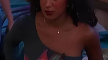 Ashley Hollis Floral One Shoulder Top porté par Ashley Hollis (Ashley Hollis) dans Big Brother (S26E39)