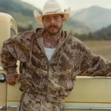 Post Malone Skims Realtree Camo Hoodie (Post Malone) in skims