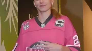 Sudadera Paige Bueckers Wisdom Of Age