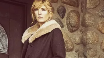 Yellowstone Beth Dutton Shearling Wool Coat worn by Beth Dutton (Kelly Reilly) as seen in Yellowstone