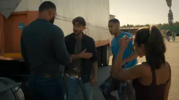 Levi's Jeans in Light Wash worn by Mark Meachum (Jensen Ackles) as seen in Countdown (S01E02)