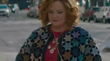 Genie 2023 Melissa Mccarthy Chaqueta floral usada por Flora (Melissa McCarthy) como se ve en Genie