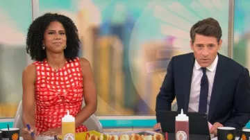 Vestido midi de malla Simon Miller Sonora usado por Adriana Díaz como se ve en CBS Mornings el 22 de agosto de 2025