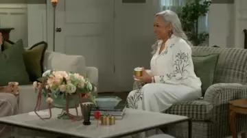 Marella Art.365 Pesco Printed Pants worn by Anita Dupree (Tamara Tunie) as seen in Beyond the Gates (S01E109)