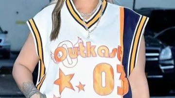 Camiseta Outkast usada por Rihanna