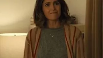 Cárdigan platónico de Rose Byrne usado por Will (Seth Rogen) en Platonic