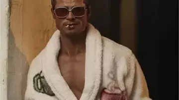 Mug Print Bath Robe worn by Tyler Durden (Brad Pitt) in Fight Club ||  Fight Club Brad Pitt Mug Print Bath Robe