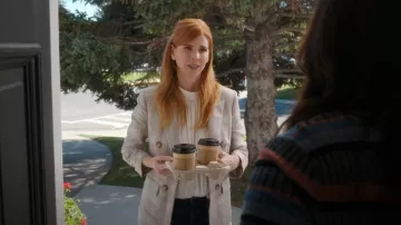 Veronica Beard Beacon Dickey Linen Blazer worn by Katherine Walter (Sarah Rafferty) as seen in My Life with the Walter Boys (S02E04)