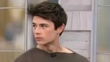 CBS Mornings 2025 Ashby Gentry Boat Neck Sweatshirt of Ashby Gentry in CBS Mornings