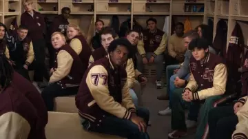 Nike The Air Jordan 13 Retro Dune Red worn by Alex Walter (Ashby Gentry) as seen in My Life with the Walter Boys (S02E10)