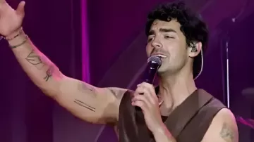 Hometown Tour 2025 Brown Vest worn by Joe Jonas in Jonas Brothers 20th Anniversary Greetings From Your Hometown Tour MetLife 8/10/25