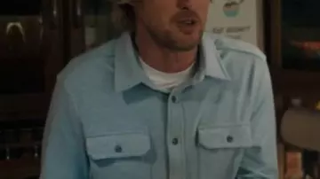 Stick 2025 Owen Wilson Sweater Shirt worn by Pryce Cahill (Owen Wilson) in Stick (S01)