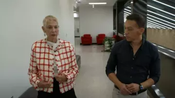Veste en tweed à franges à carreaux Ann Taylor portée par Melissa Craft, vue dans CBS Mornings le 31 août 2025